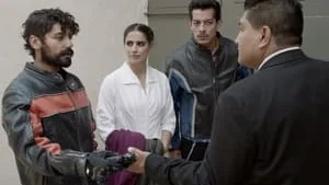 Emilio y Antonio comenzaron a sospechar que Rosario es una delincuente still