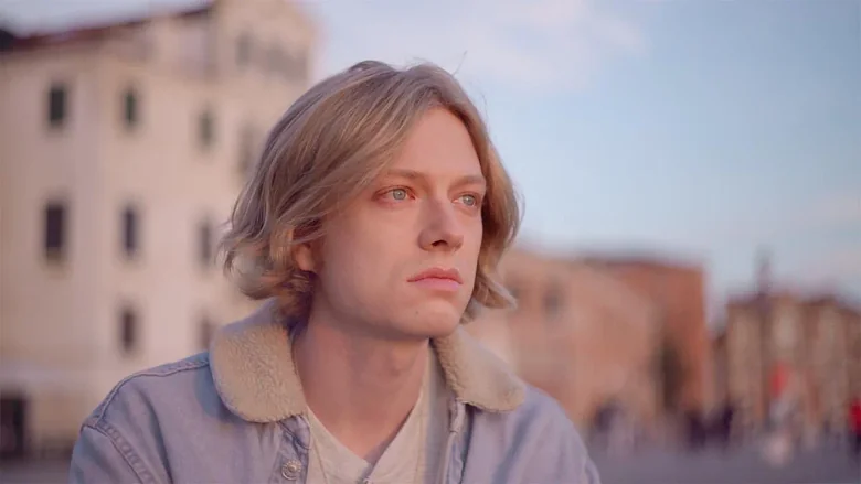 Alone in Venice trailer