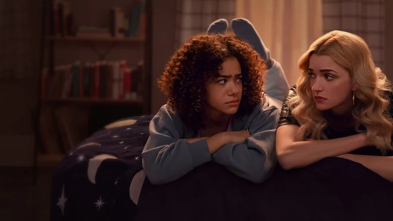 Ginny & Georgia trailer